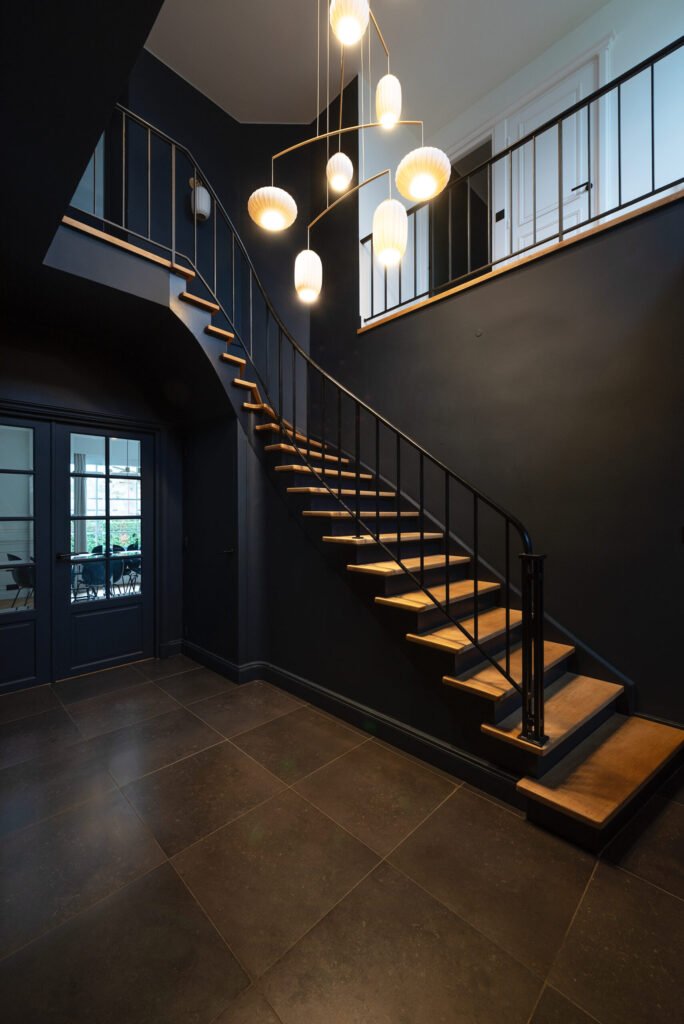 Rénovation d&rsquo;une maison de 230 m² à Croix — photo 2